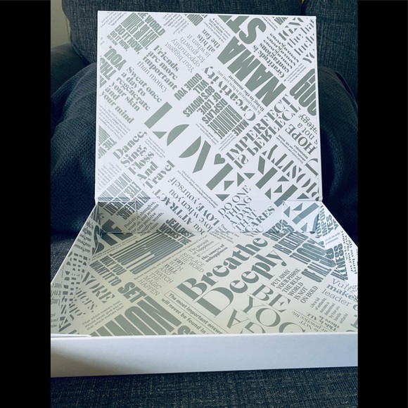 LULULEMON Silver & White Large Gift Box NEW ♡ - Picture 6 of 7